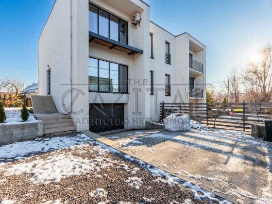 Продаж Дуплекс, Солом'янський район, пл. Шевченка, 180 м2 Киев