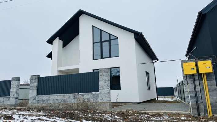 Ексклюзивний Будинок в еко локації 7 хв до центру - фото 1