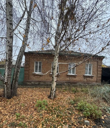 Будинок на продаж: топова локація + 12 соток землі - фото 1