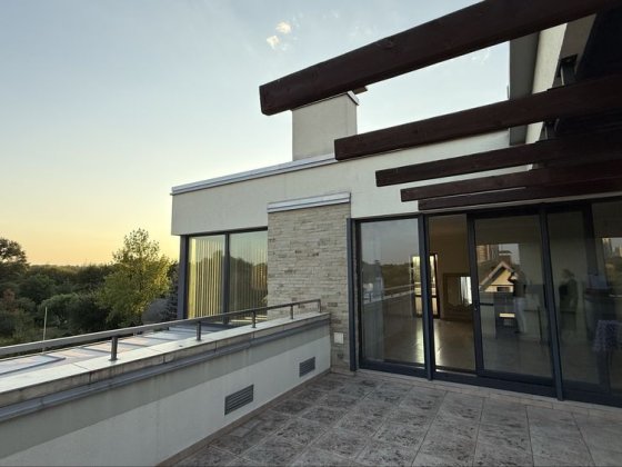 Продаж котеджу в м.Києві, Русанівські сади, Микільська Слобідка Киев