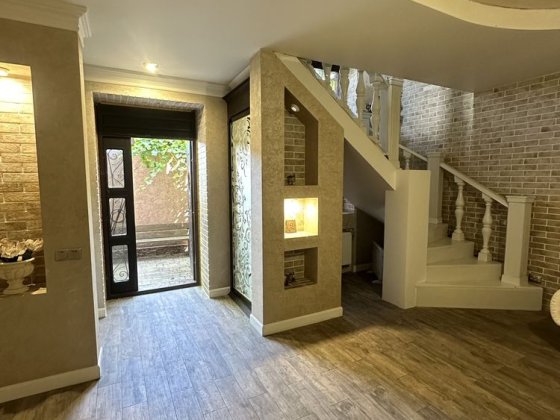 Гарний будинок в Ракетному Урочищі Николаев