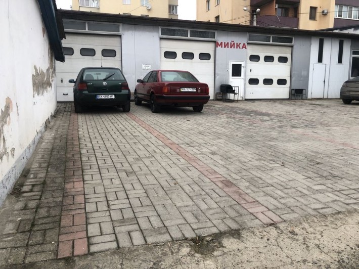 Стоянка для авто ,автопаркінг - фото 1