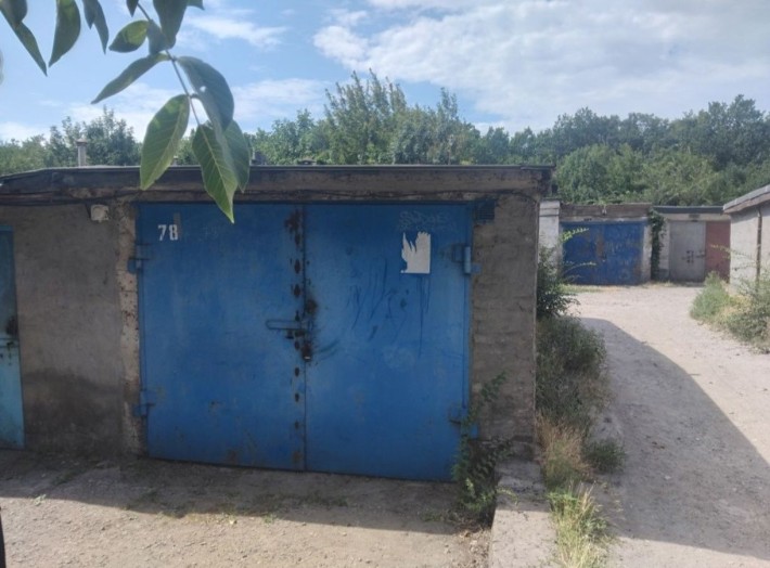 Сдам гараж ул. Мухиной - фото 1