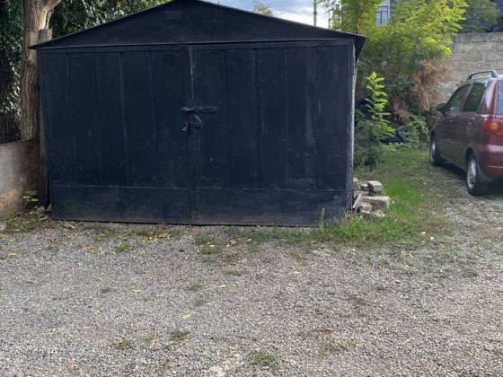 Сдам  гараж в аренду на длительный срок. Кривой Рог