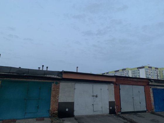 Оренда гаража на Боженка Полтава