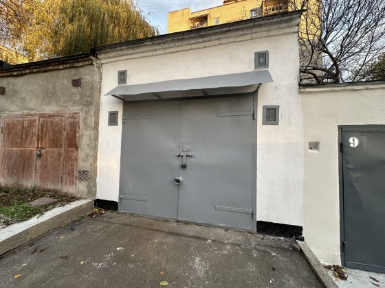 Оренда гаража на Відінській,41