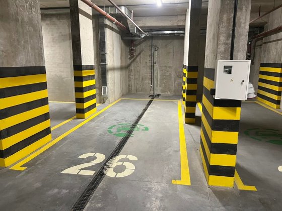 Паркомісце в підземному паркінгу ЖК Empatika з ЕЛЕКТРОзарядкою