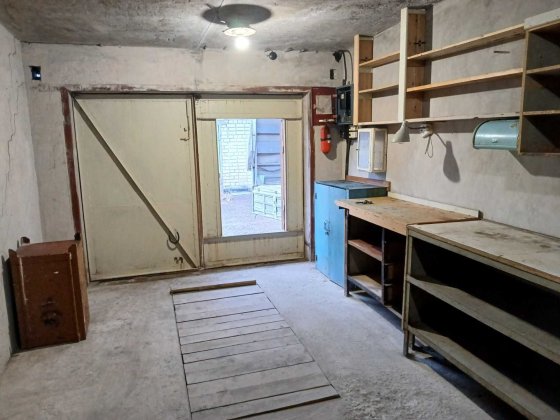 Оренда гаража автокооп Будівельник з оглядовою ямою р-н "Азот"