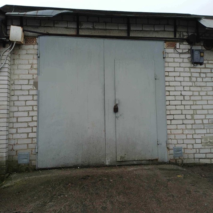 ЗДАМ гараж  ГСК Энергетик  ул.Затишна 1, высота ворот 2.5м  ! - фото 1