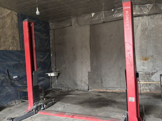 Сдам бокс с подьемником Дніпро