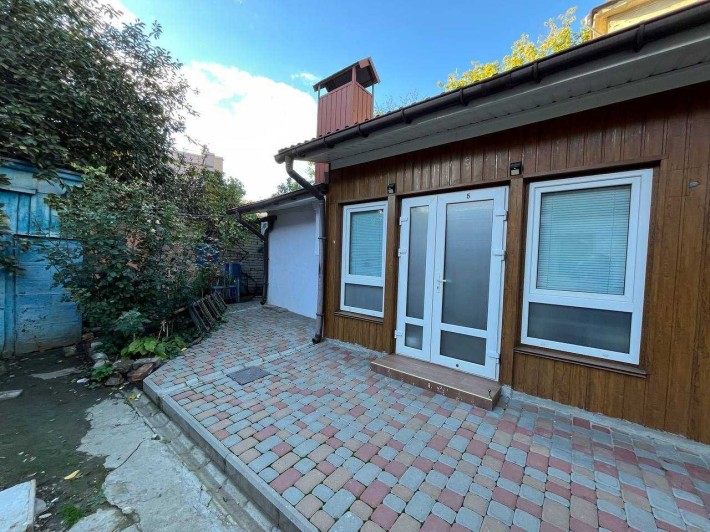 Продам частину будинку у центрі міста - фото 1