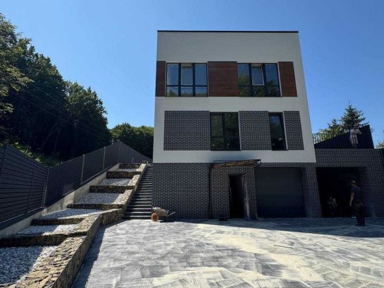 Ексклюзивний будинок біля лісу | Панорамні вікна | вул. Голубця Львів