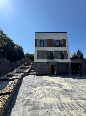 Ексклюзивний будинок біля лісу | Панорамні вікна | вул. Голубця - фото 1