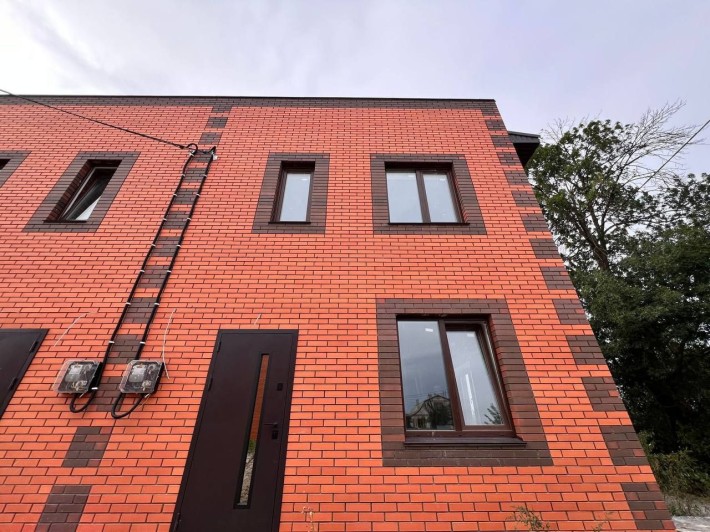 Таунхаус / Будинок  з ремонтом Без Комісії  по ціні 1к квартира - фото 1