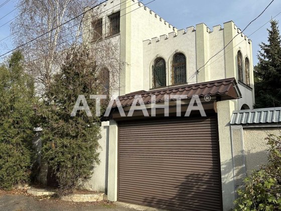 Продам Капитальный Дом с Бассейном на 10 сотках Черноморка Одесса