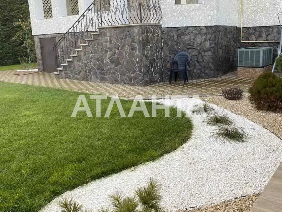 Добротный дом на 10 сотах в Червоном хуторе Одесса