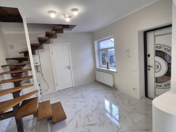 Продам добротний будинок, р-н Новоолексіївки в місті Кропивницькому. Кропивницкий