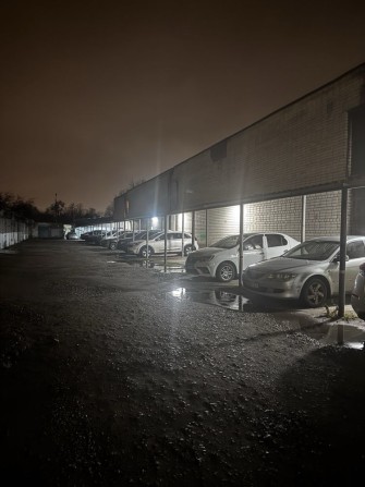 Сдам паркоместо, навес, гараж, в кооперативе Янтарный. Клочко 6 - фото 1