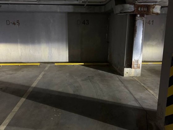 Здам паркінг Вулиця Ризька 73г Киев