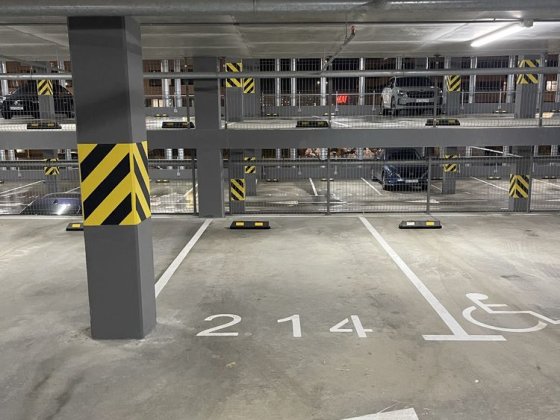 Паркомісце Варшавський 3, Плюс Киев