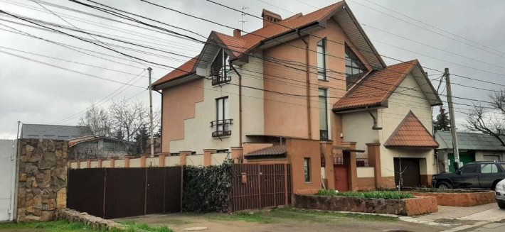 Частный дом на Фонтанской дороге улица Бригадная - фото 1