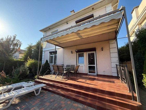 Продам дом с бассейном у моря в Совиньоне | 200 м², участок 5,6 соток. Одесса