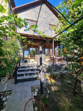 Хозяйский частный дом с гаражом на Таирова Левитана Королева - фото 1