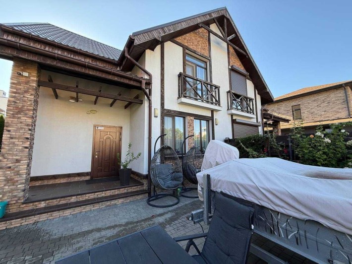 Дом-дуплекс в Совиньоне | 145 м² | 2,5 сотки | Сосновая улица. - фото 1