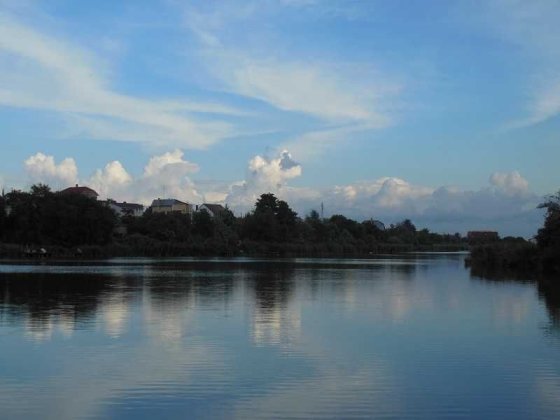 Комфортний  будинок з видом на водойму