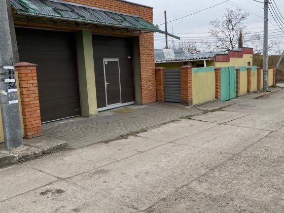 Продаж будинку в гарній локації (СТО,Кафе,Магазин) Кропивницкий