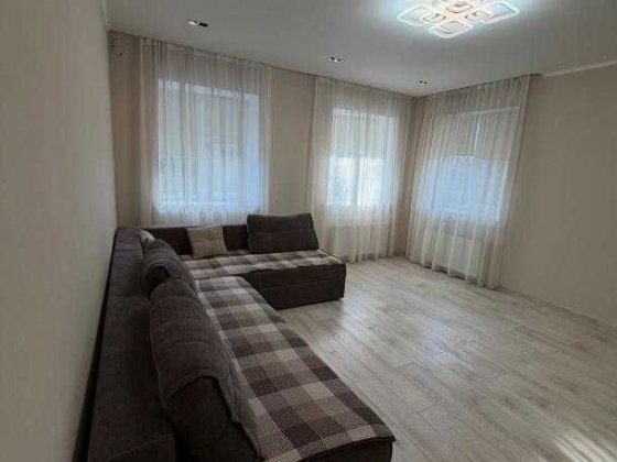 Продам целый кирпичный дом на Баварии Харьков