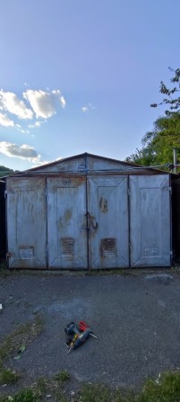 Гараж в ГК. Метро "Выдубичи". Киев. Центр. Печерск. - фото 1