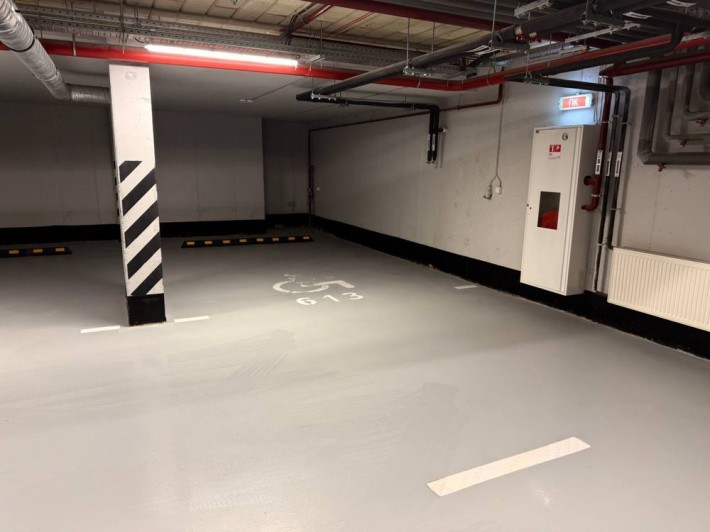 Паркінг в ЖК Республіка - фото 1