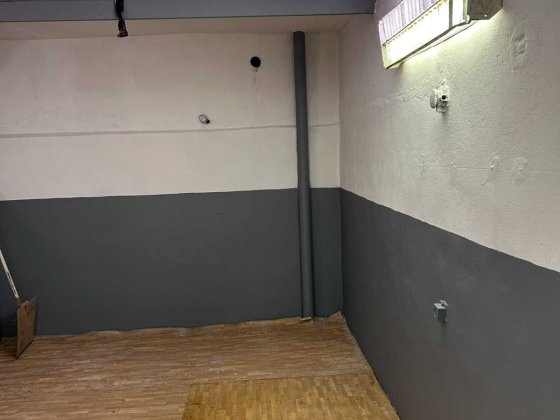 Здам гараж в районі магазина  Магніт Вараш