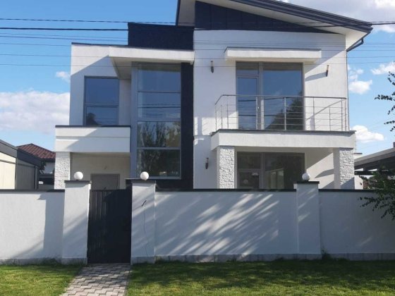 Продам дизайнерський будинок у стилі Hi-Tech з басейном, 12 соток Петропавловская Борщаговка