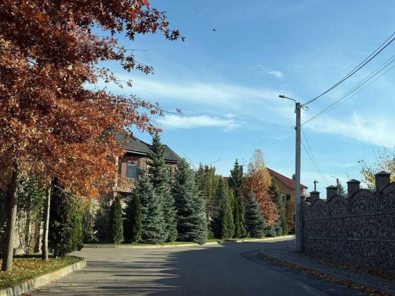 Сучасний таунхаус в тихому місці біля ОЗЕРА з власним парко місцем Софиевская Борщаговка