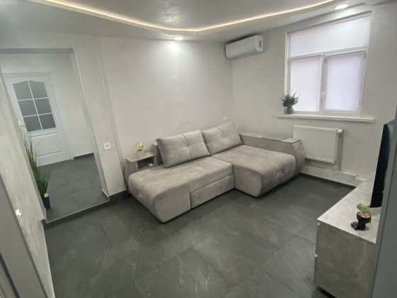 Продам 1/2 дома Киевский район с капитальным ремонтом Харків