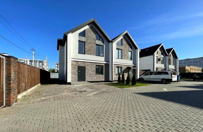 Софіївська Борщагівка, продаж останнього будинку в комплексі - фото 1