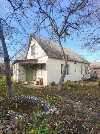 Продам  добротный дом Бавария ул.Сармацкая(быв.Тверская) с удобствами - фото 1