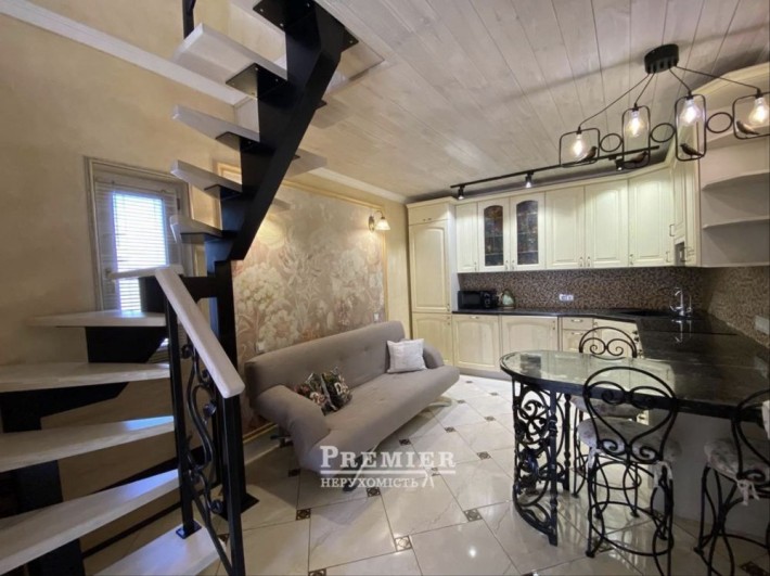 Приватний будинок у стилі «Прованс» на 10 ст.Фонтана, морська сторона - фото 1