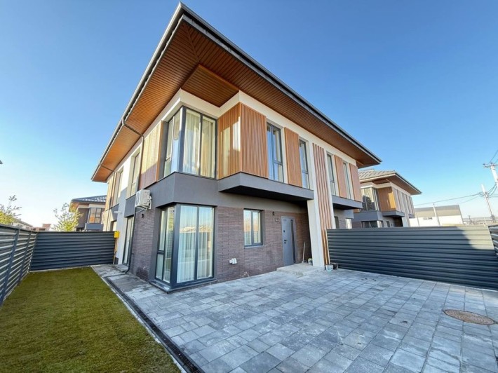 Продаж таунхаусу 75м2 з ремонтом та меблями.Garden Village.БЕЗ КОМІСІЇ - фото 1
