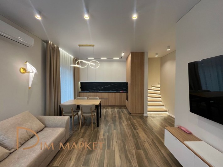 Квадробудинок з ремонтом|меблямиІтехнікою‼️свій заїзд - фото 1