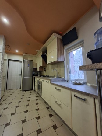 Продам полдома 75кв.м м.Киевская ул.Бескрайняя - фото 1