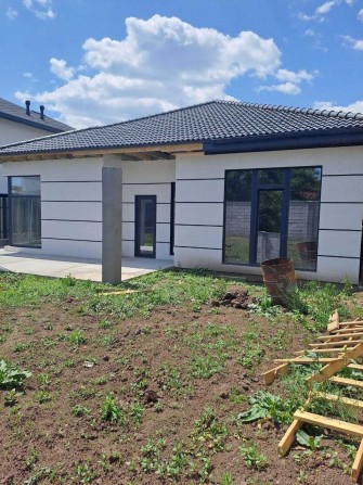 Новое! Срочно! Одноэтажный дом в Червоном хуторе. Комиссия 0% - фото 1