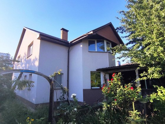 Часть (71/100) 137 из 193кв.м. домовладения на Салтовке (красн.линия) Харьков