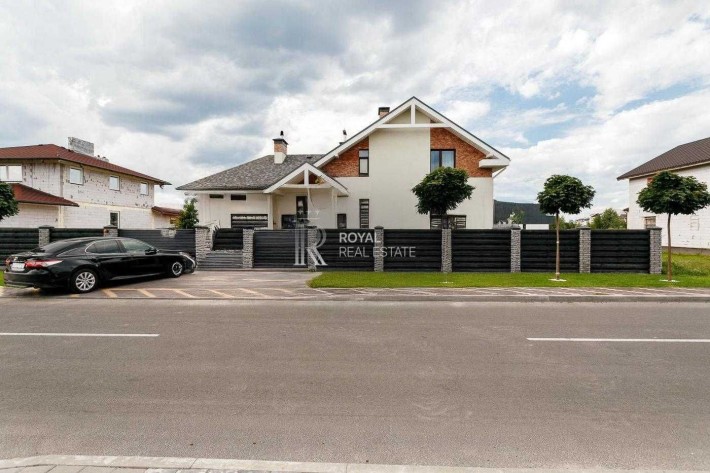 Продаж Будинку Петропавлівська Борщагівка з ремонтом 190м2 4к - фото 1