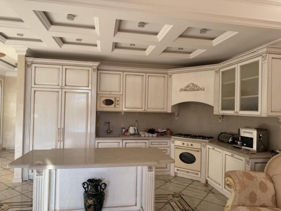 Продажа дома в лучшей локации Совиньона