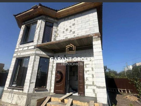 У продажу двоповерховий будинок у Малиновському районі Одеса