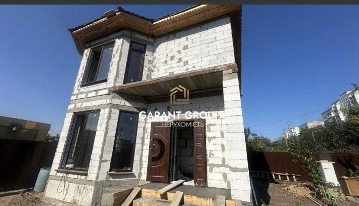 У продажу двоповерховий будинок у Малиновському районі - фото 1