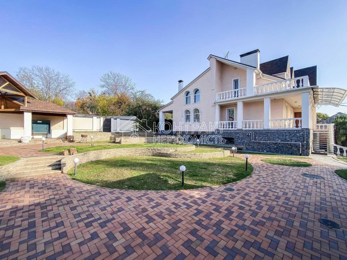 Продаж розкішного будинку у с.Лідне - фото 1